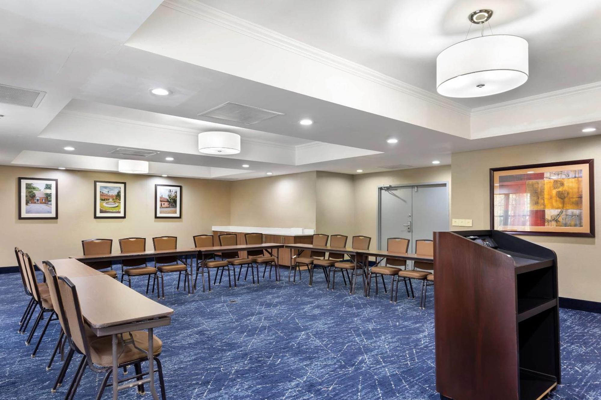 Comfort Suites Hanes Mall Winston-Salem Exterior foto