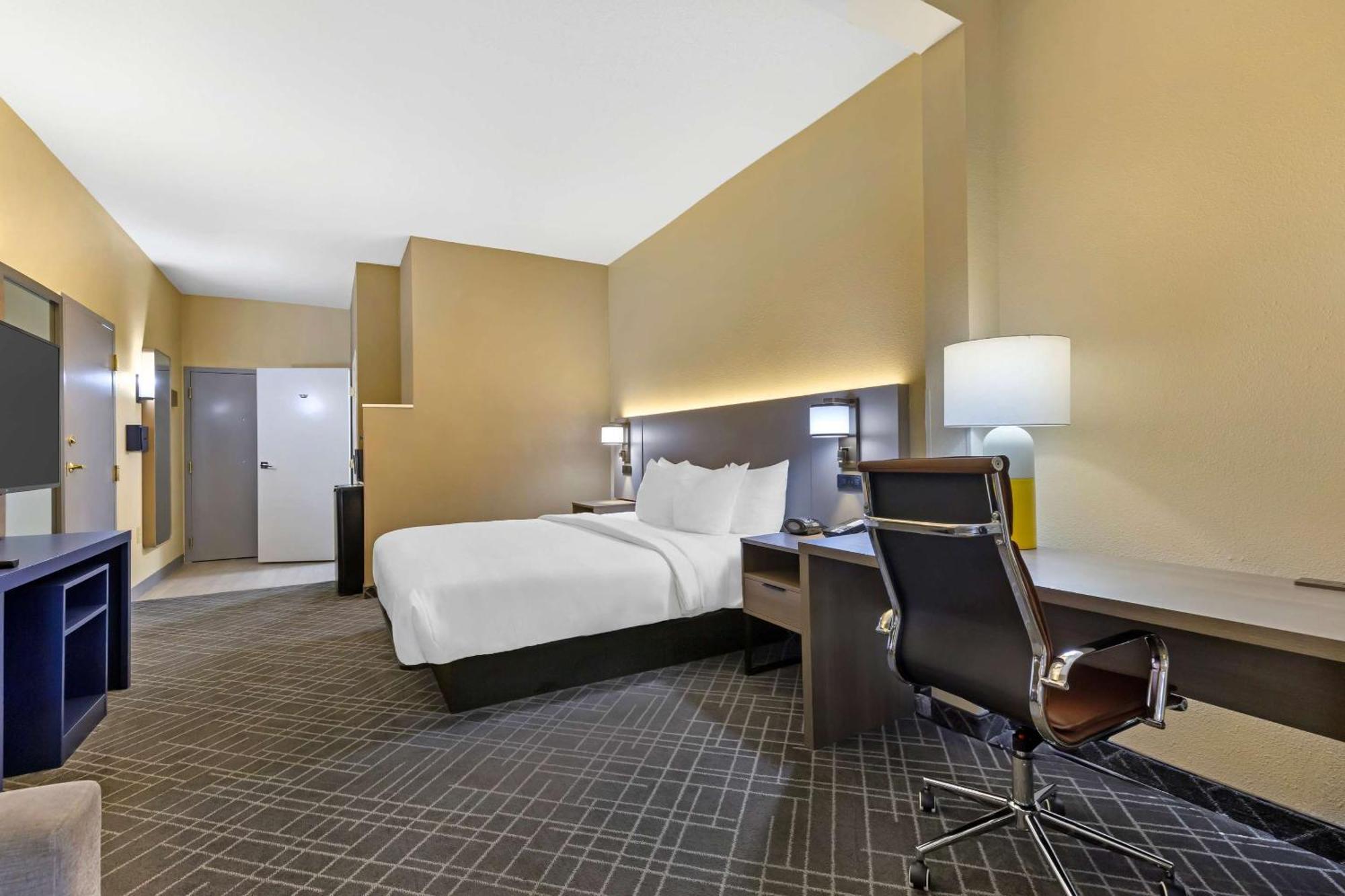 Comfort Suites Hanes Mall Winston-Salem Exterior foto
