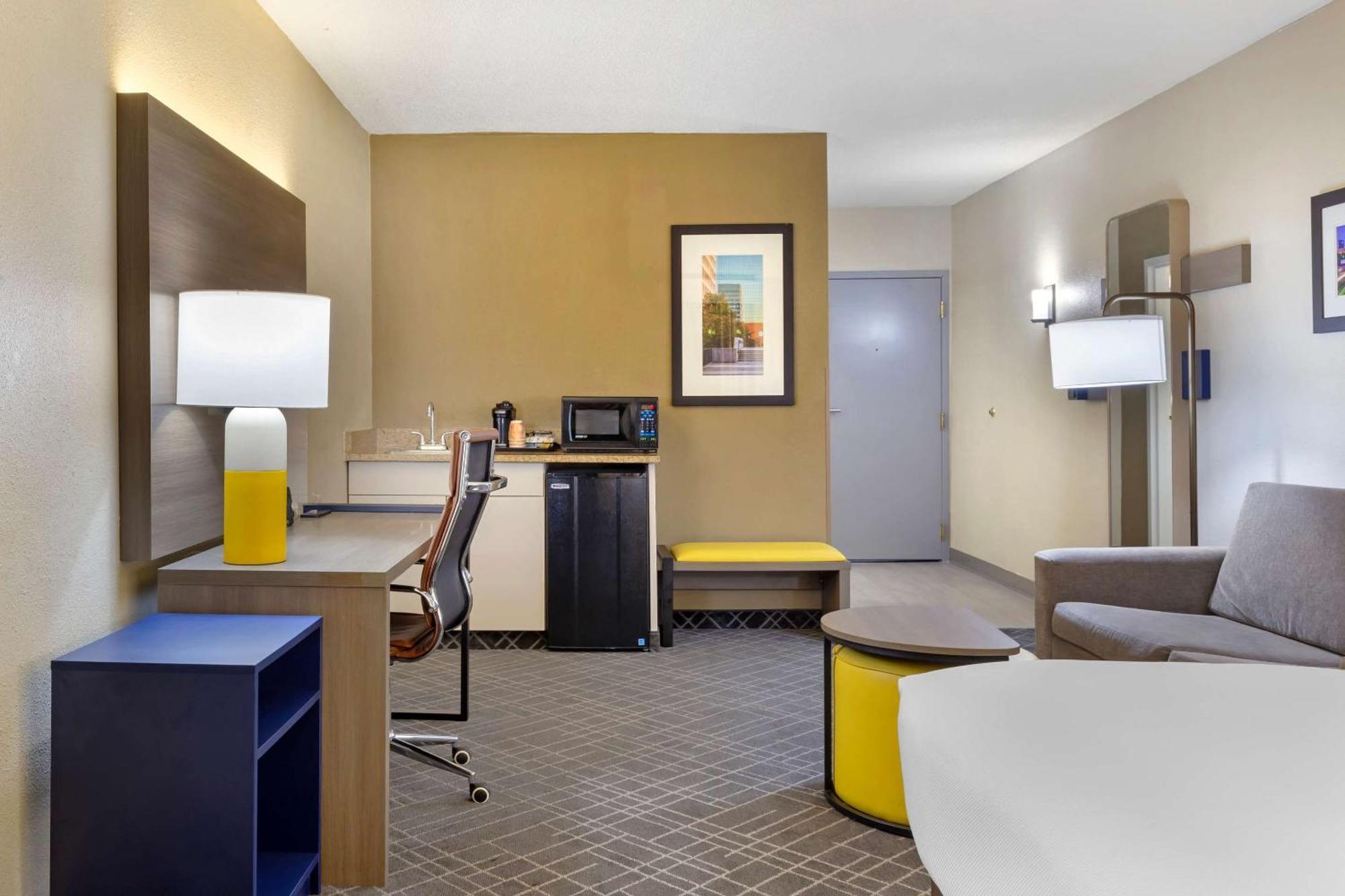 Comfort Suites Hanes Mall Winston-Salem Exterior foto